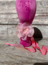 Load image into Gallery viewer, elegante choker con il fiore e nastro per regolarlo fatto a mano