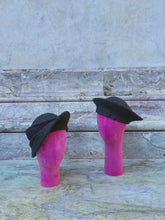 Carica l'immagine nel visualizzatore di Gallery, THE SMART HAT Black