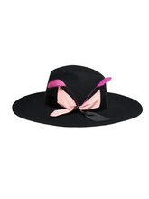 Load image into Gallery viewer, Elegante cappello nero in feltro con due piume rosa 